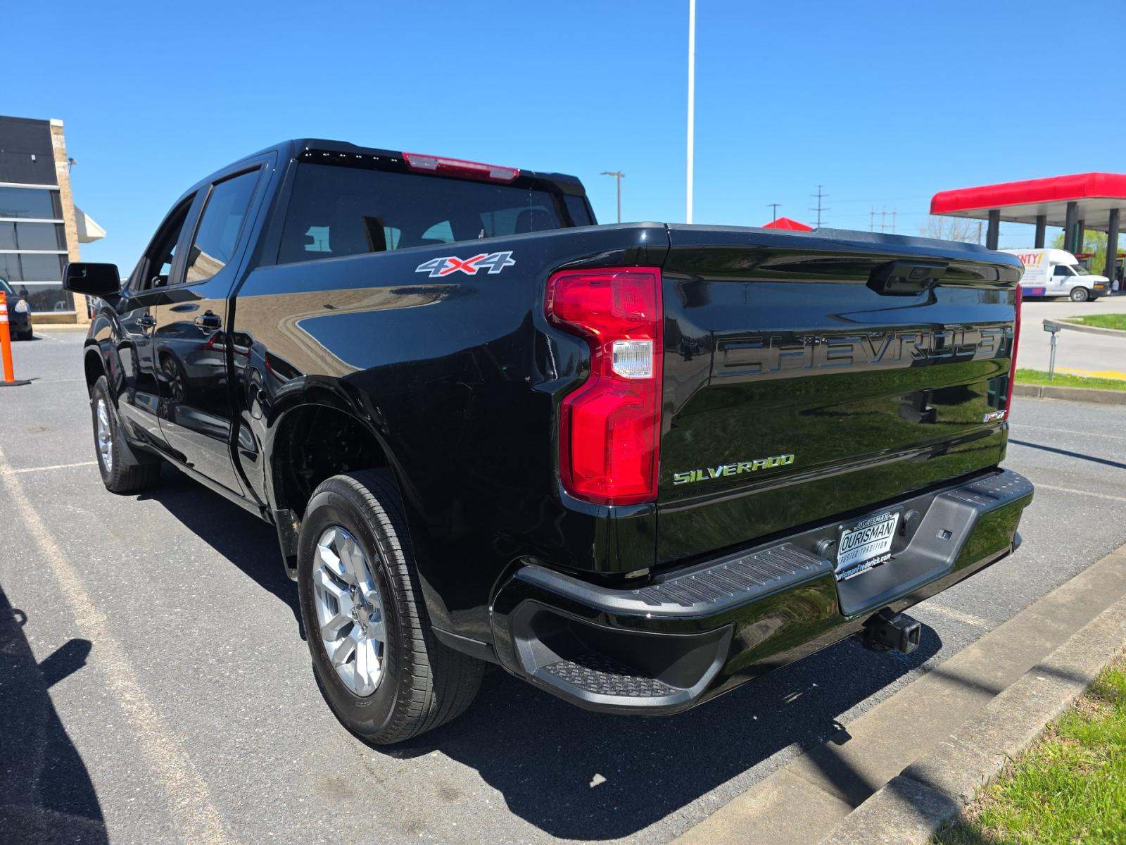 Фото 2026 Chevrolet Silverado 1500 RST Crew Cab Short Bed 1SP