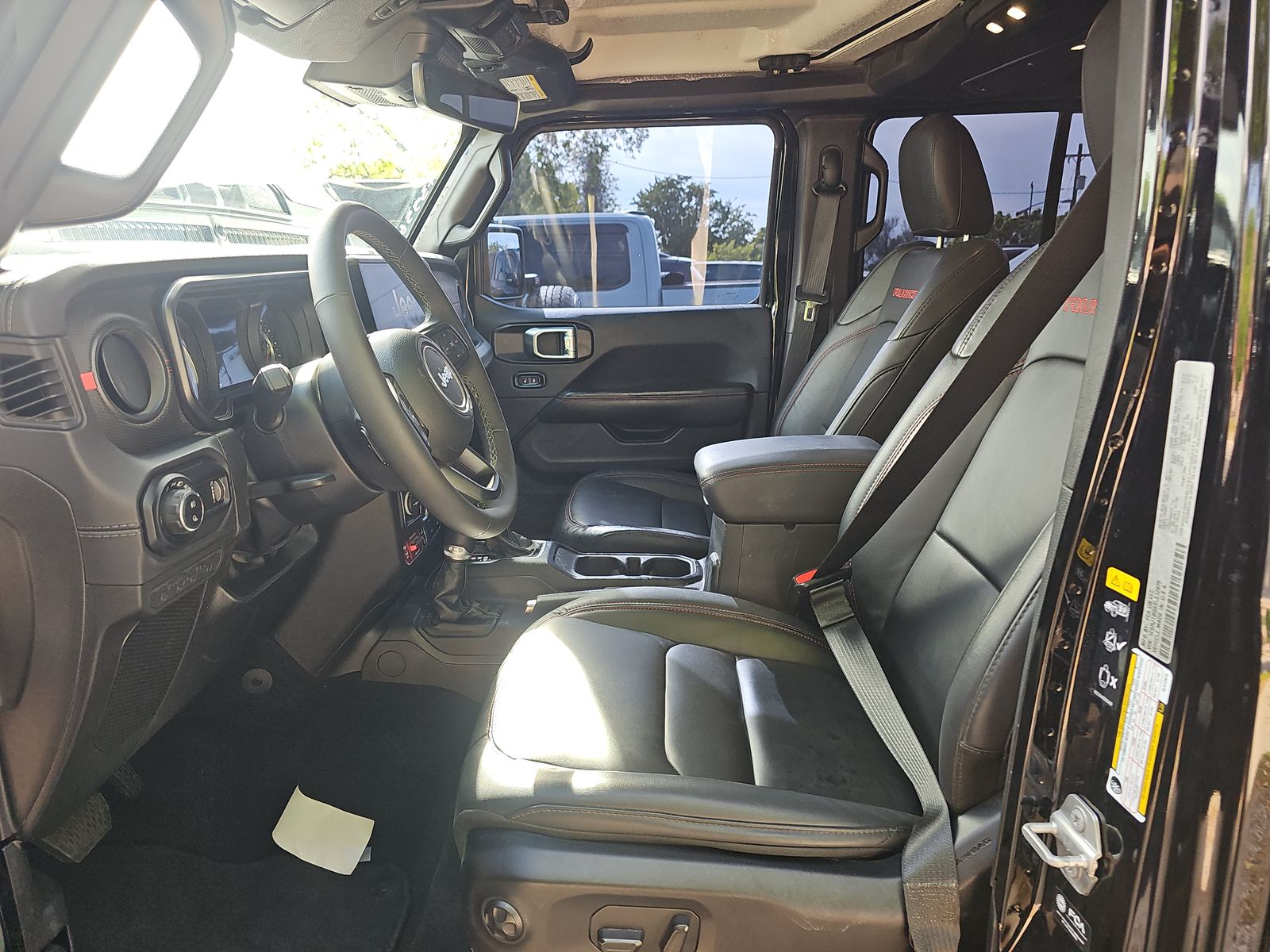 Фото 2025 Jeep Gladiator Rubicon Crew Cab Medium Bed