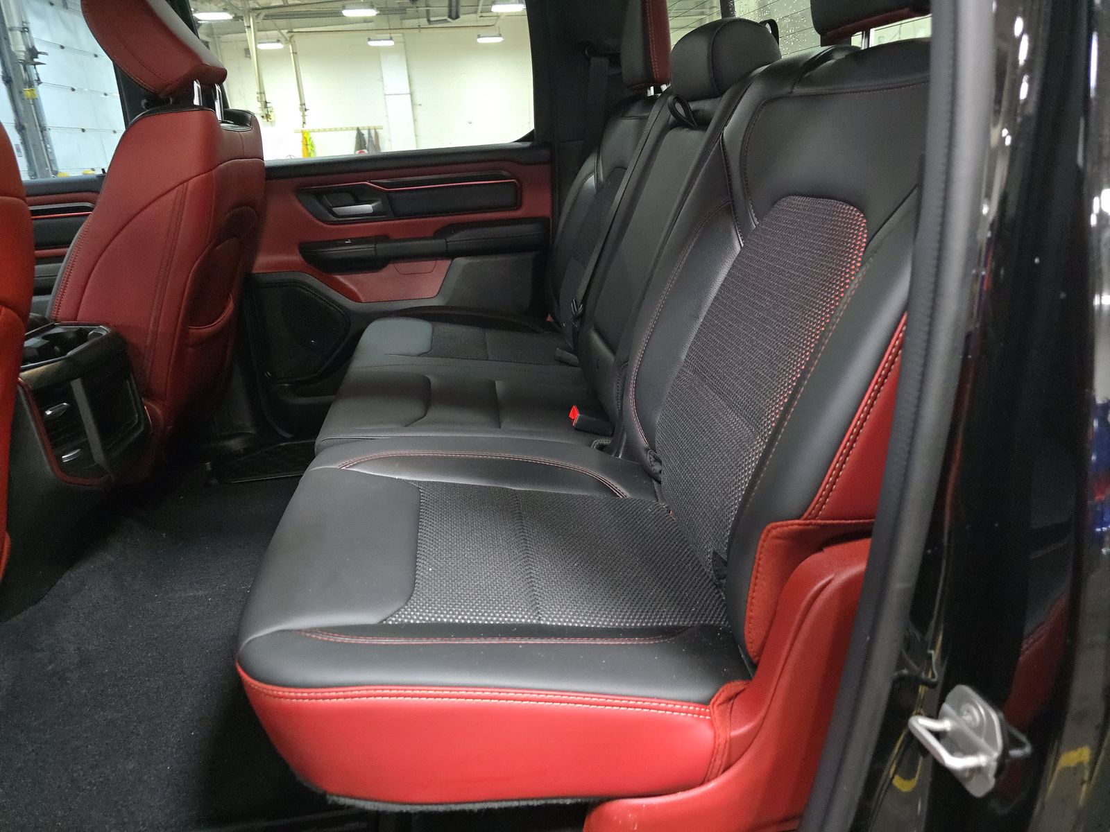 Фото 2025 Ram 1500 Rebel Crew Cab Short Bed