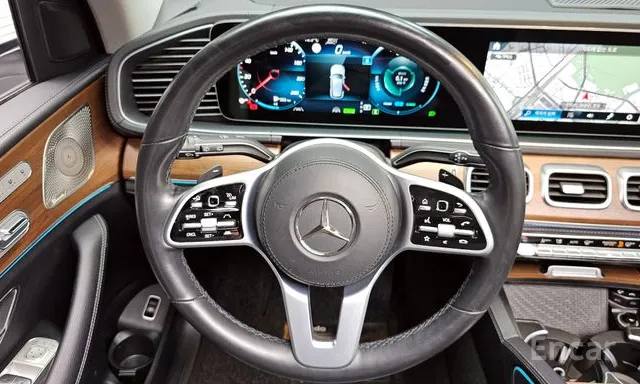 Фото Mercedes-Benz GLE450 4MATIC