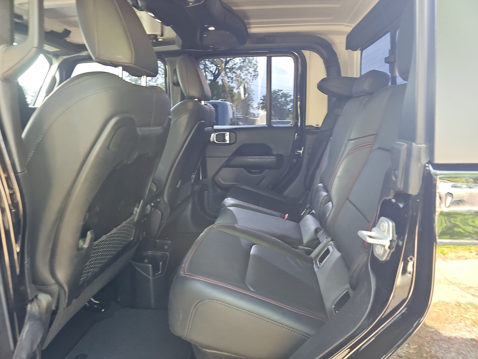 Фото 2025 Jeep Gladiator Rubicon Crew Cab Medium Bed