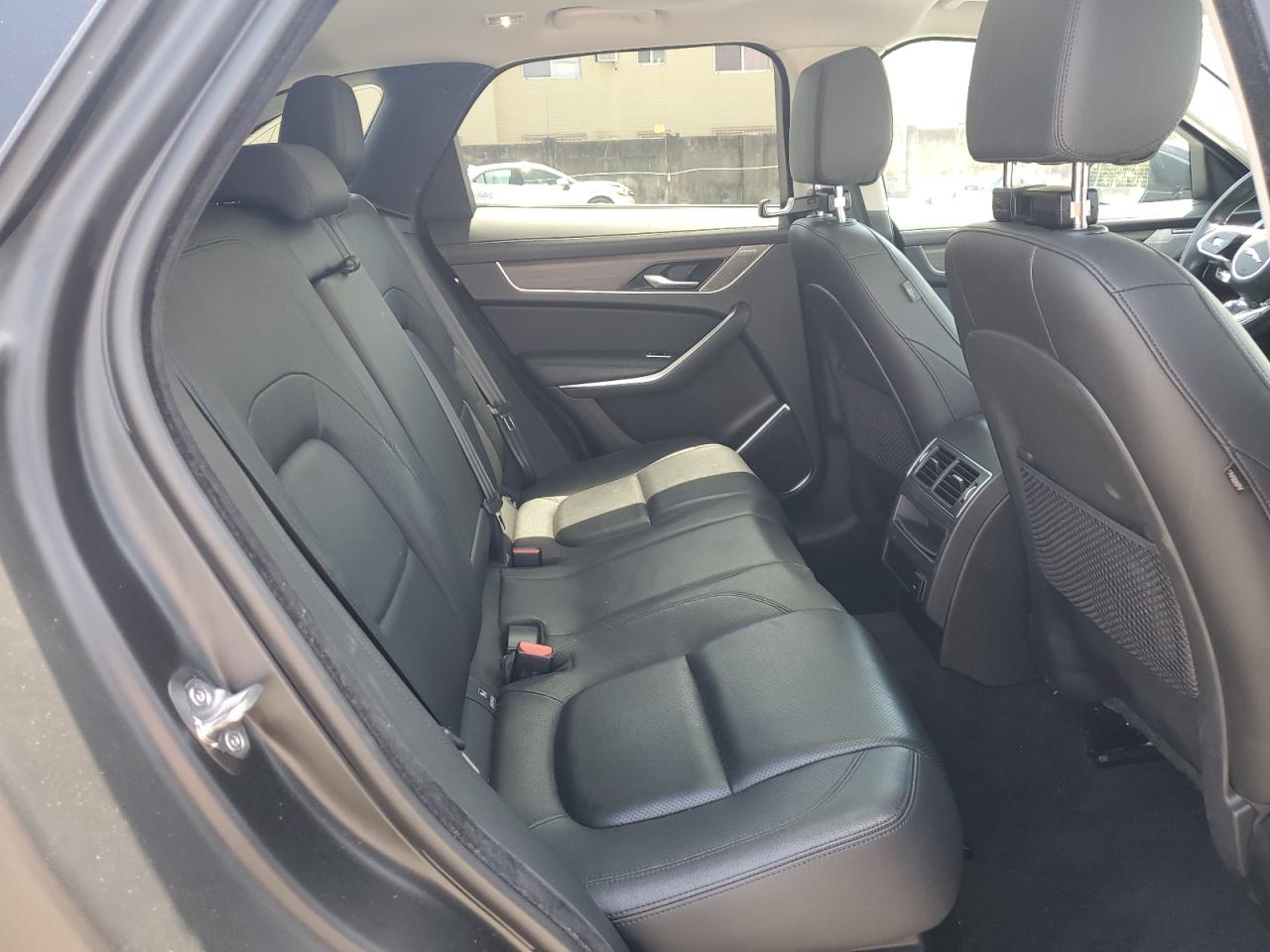 Фото BMW X1 xDrive25Li